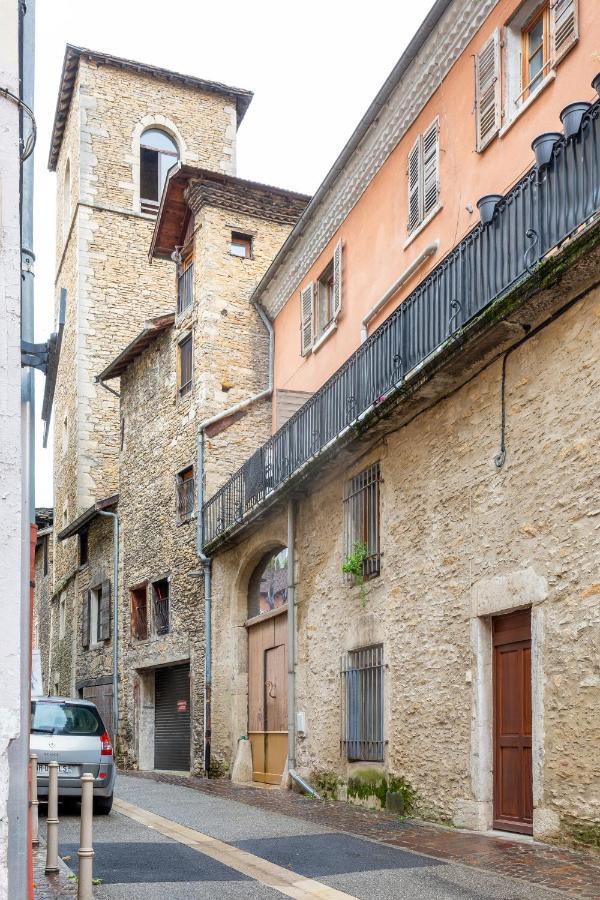 Le Saint Jean Apartment Crémieu Екстериор снимка